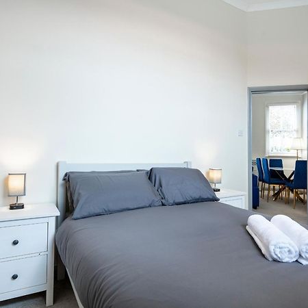 5A - Bright And Airy 2 Bedroom Apartment - Close To Central Londen Buitenkant foto