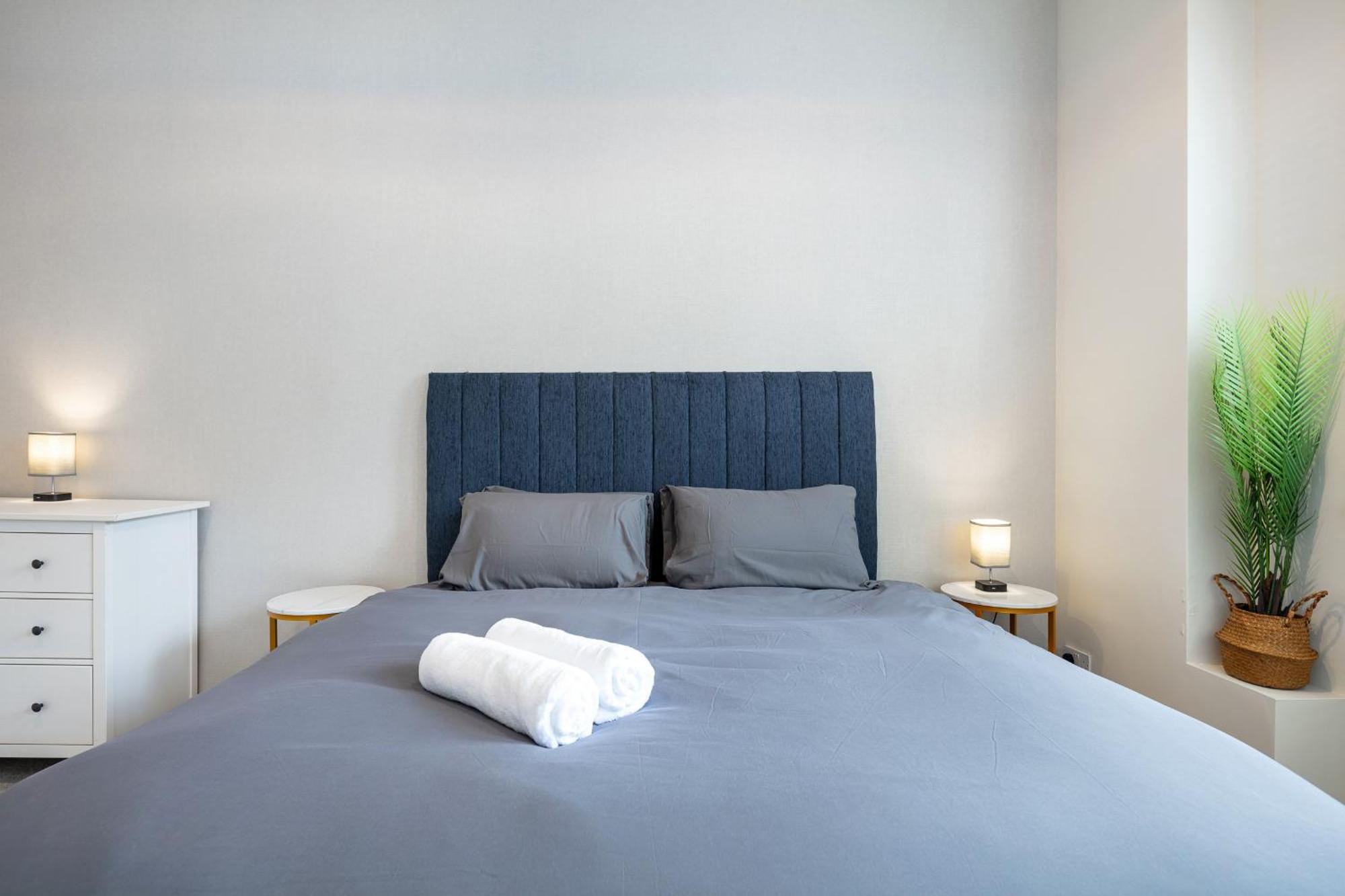 5A - Bright And Airy 2 Bedroom Apartment - Close To Central Londen Buitenkant foto