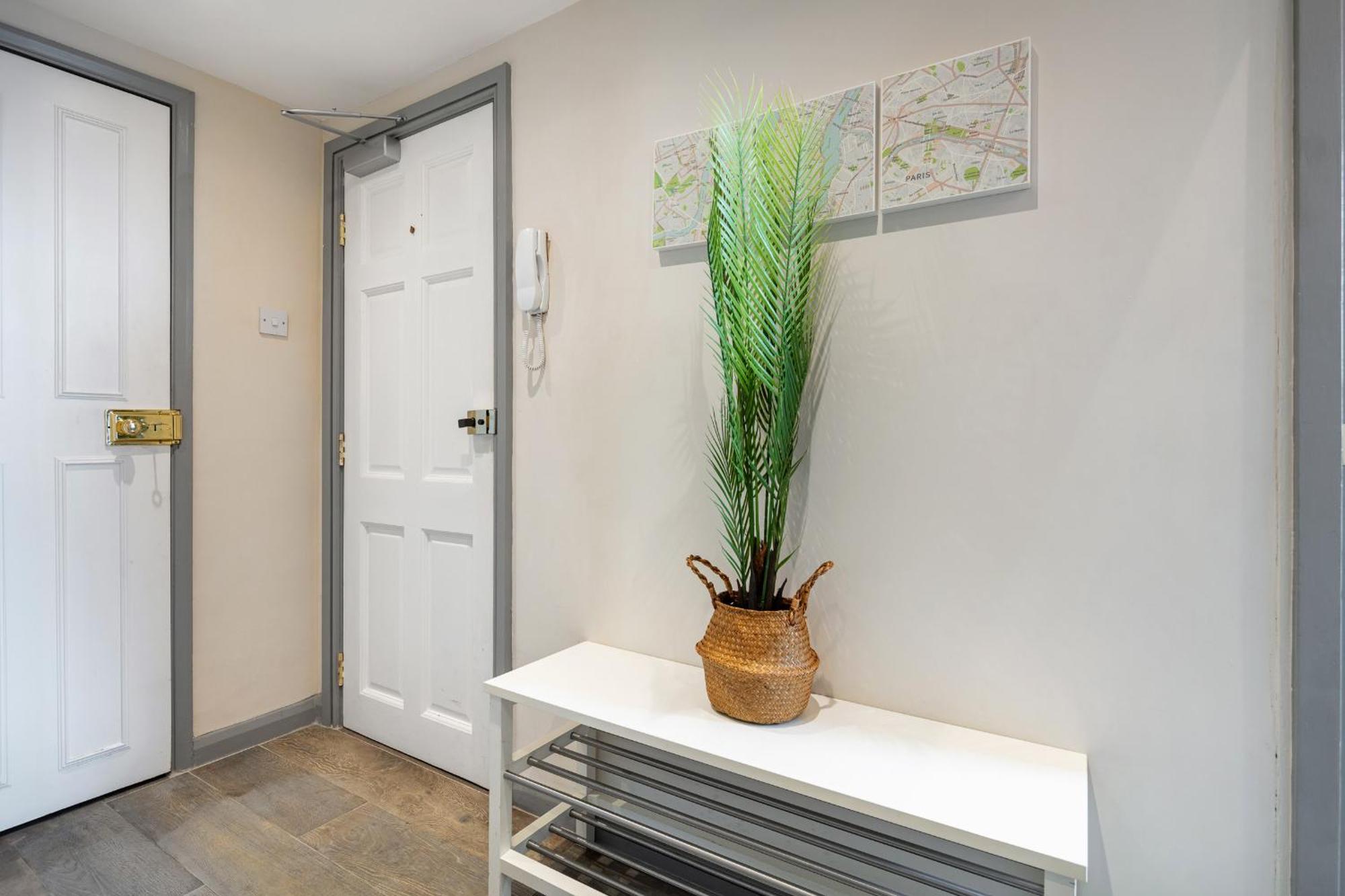 5A - Bright And Airy 2 Bedroom Apartment - Close To Central Londen Buitenkant foto
