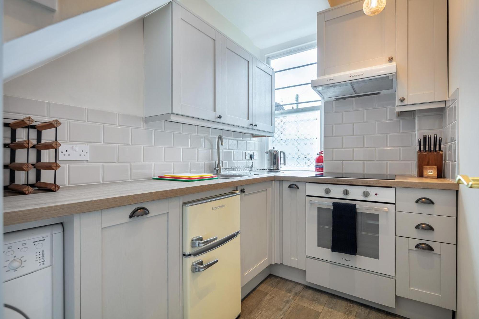 5A - Bright And Airy 2 Bedroom Apartment - Close To Central Londen Buitenkant foto